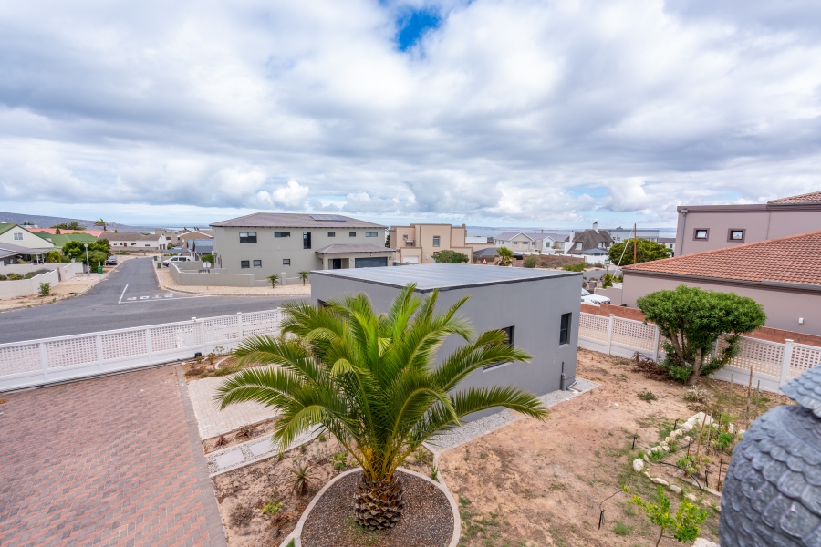 4 Bedroom Property for Sale in Myburgh Park Western Cape
